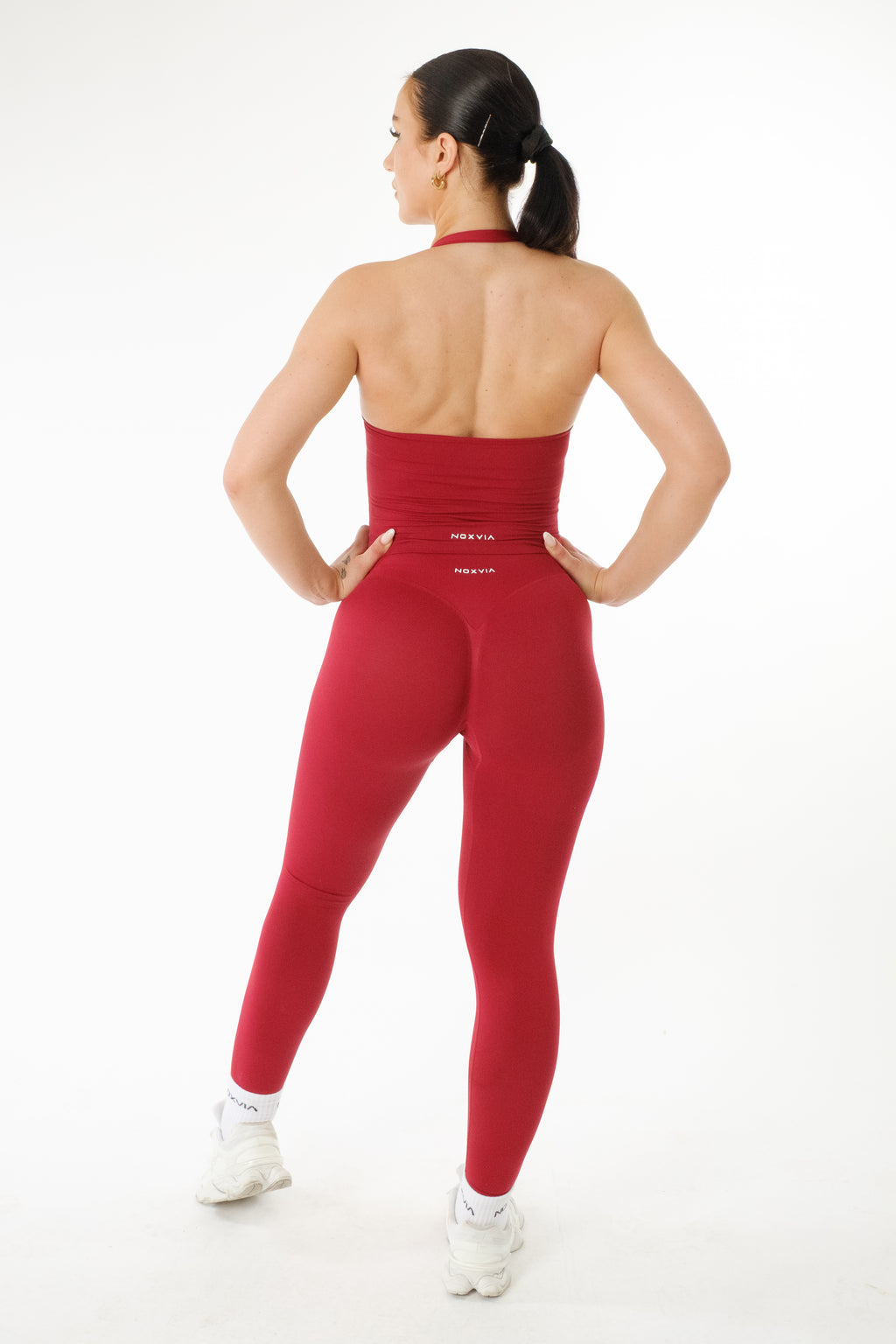NOXVIA NOVA Cherry women's seamless sculpt gym leggings, rear view
